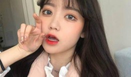 抖音女网红微密圈吃瓜,揭秘网红圈层背后的故事